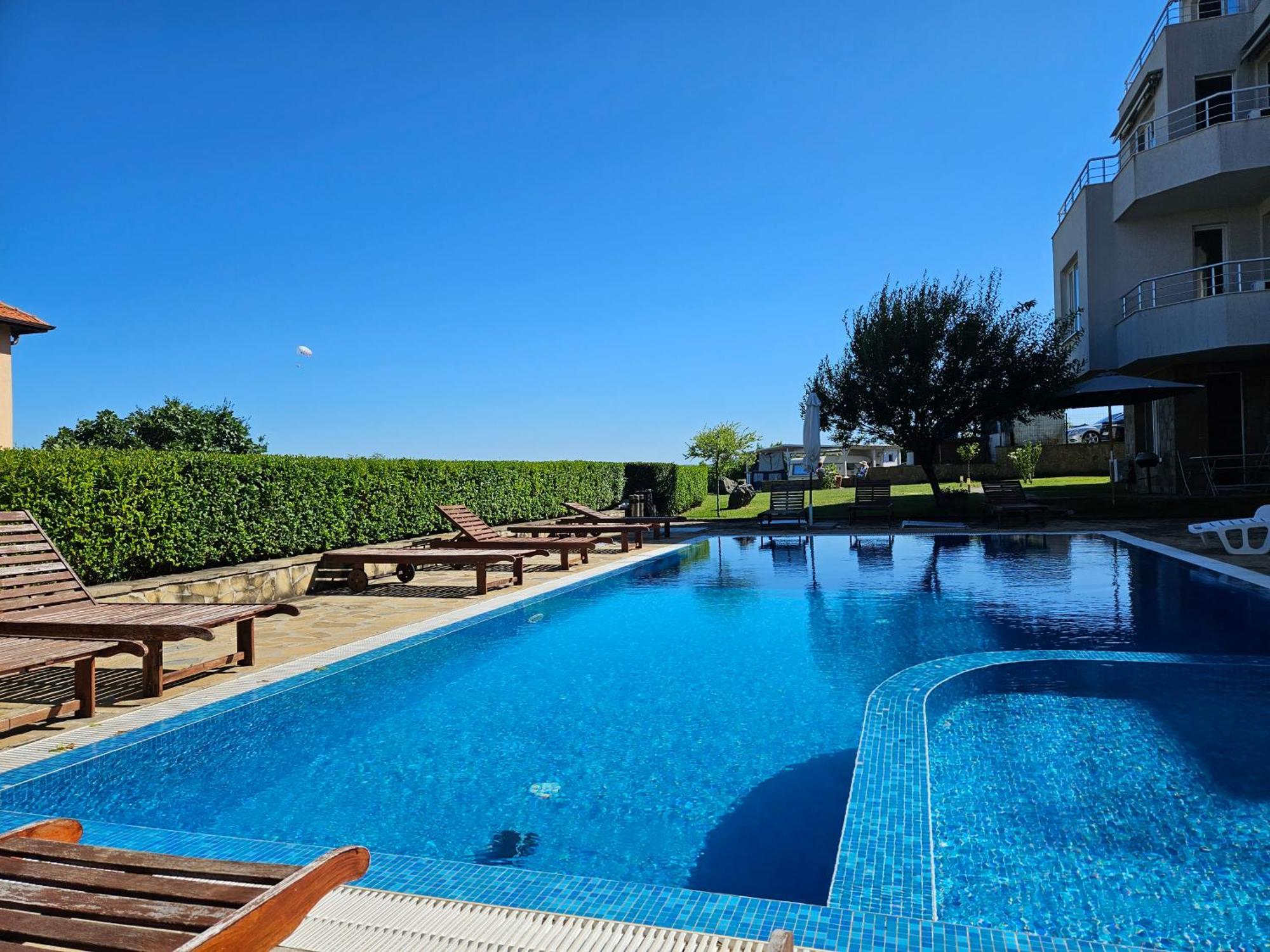 High In The Sky Apartments Sozopol Zewnętrze zdjęcie
