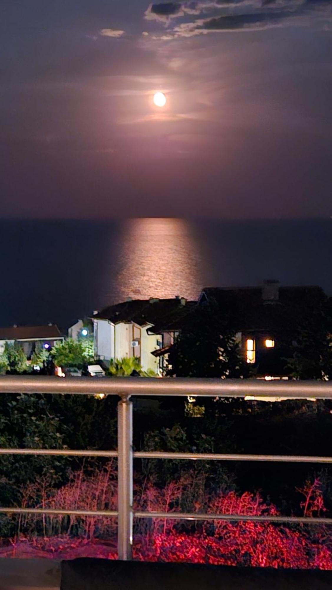 High In The Sky Apartments Sozopol Zewnętrze zdjęcie